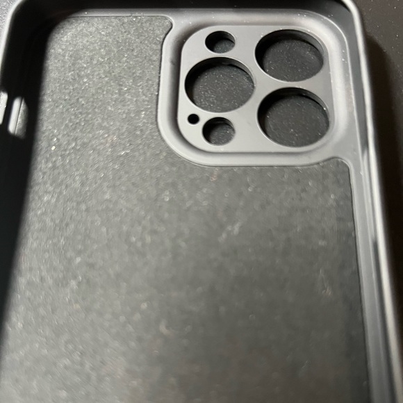 iPhone 13 Pro Max Kaws phone case - Picture 3 of 3